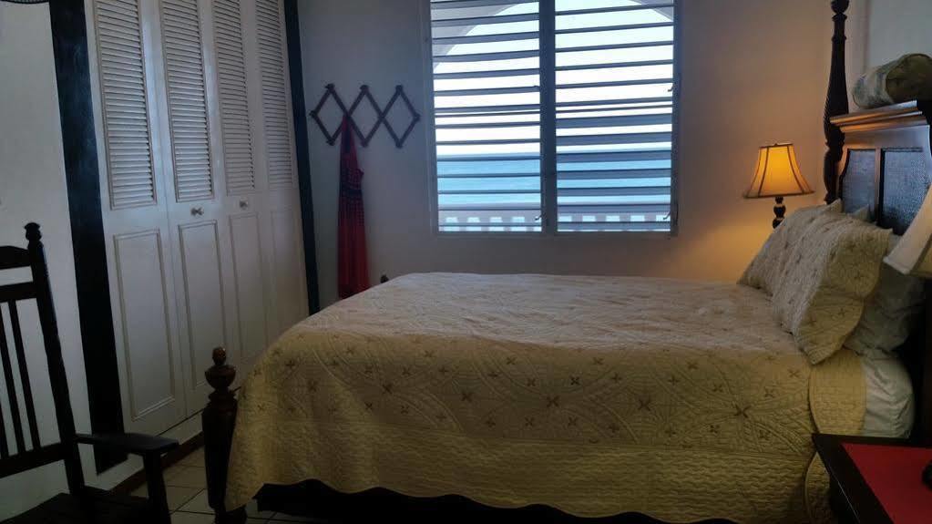 Coconut Palms Inn Rincón Eksteriør bilde