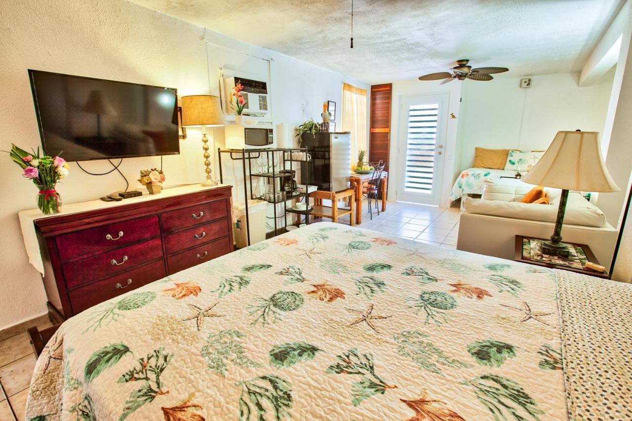 Coconut Palms Inn Rincón Eksteriør bilde